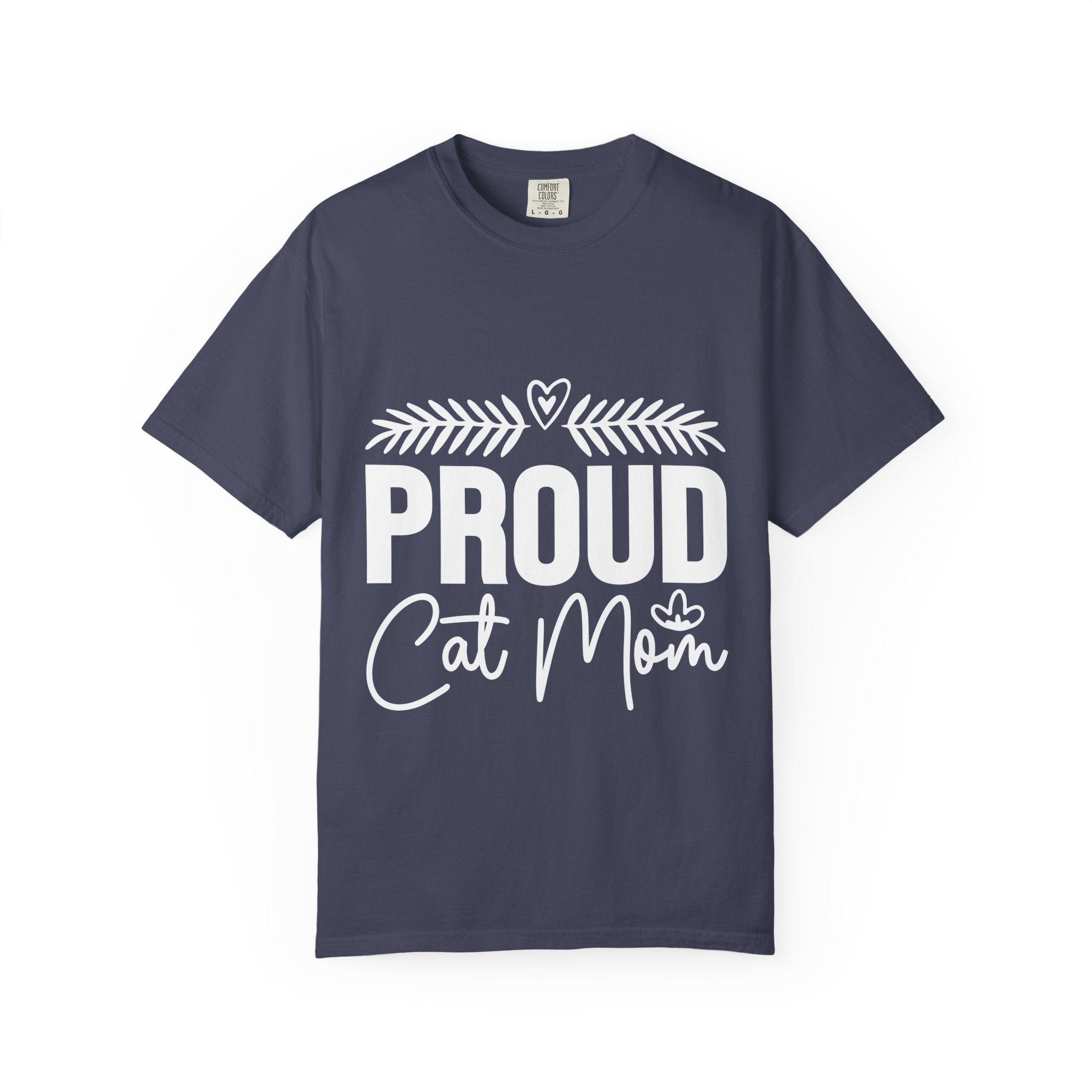 proud cat mom T-shirt