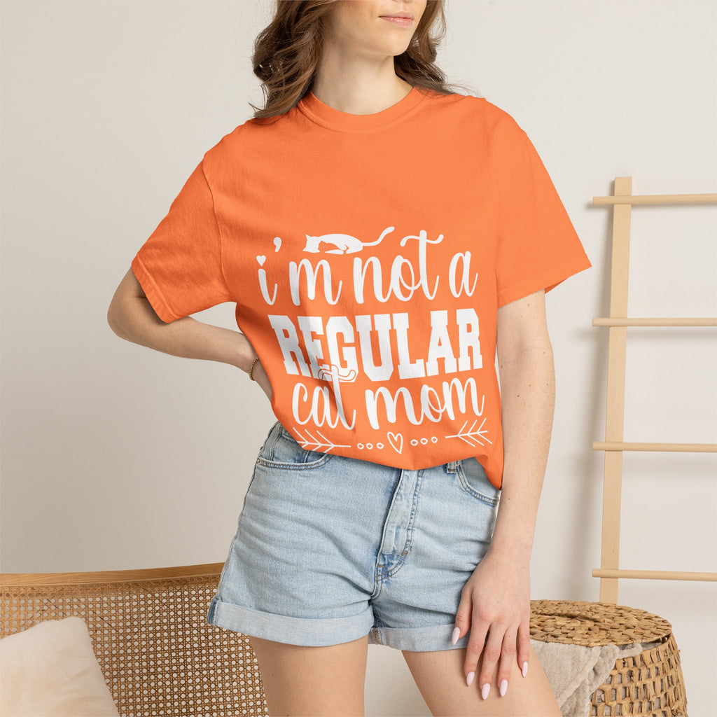i'm not a regular cat mom T-shirt