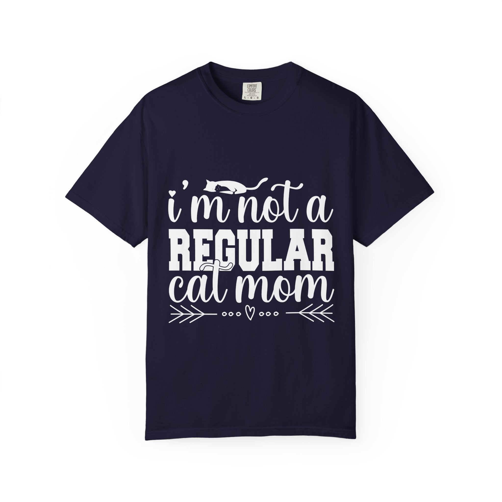 i'm not a regular cat mom T-shirt
