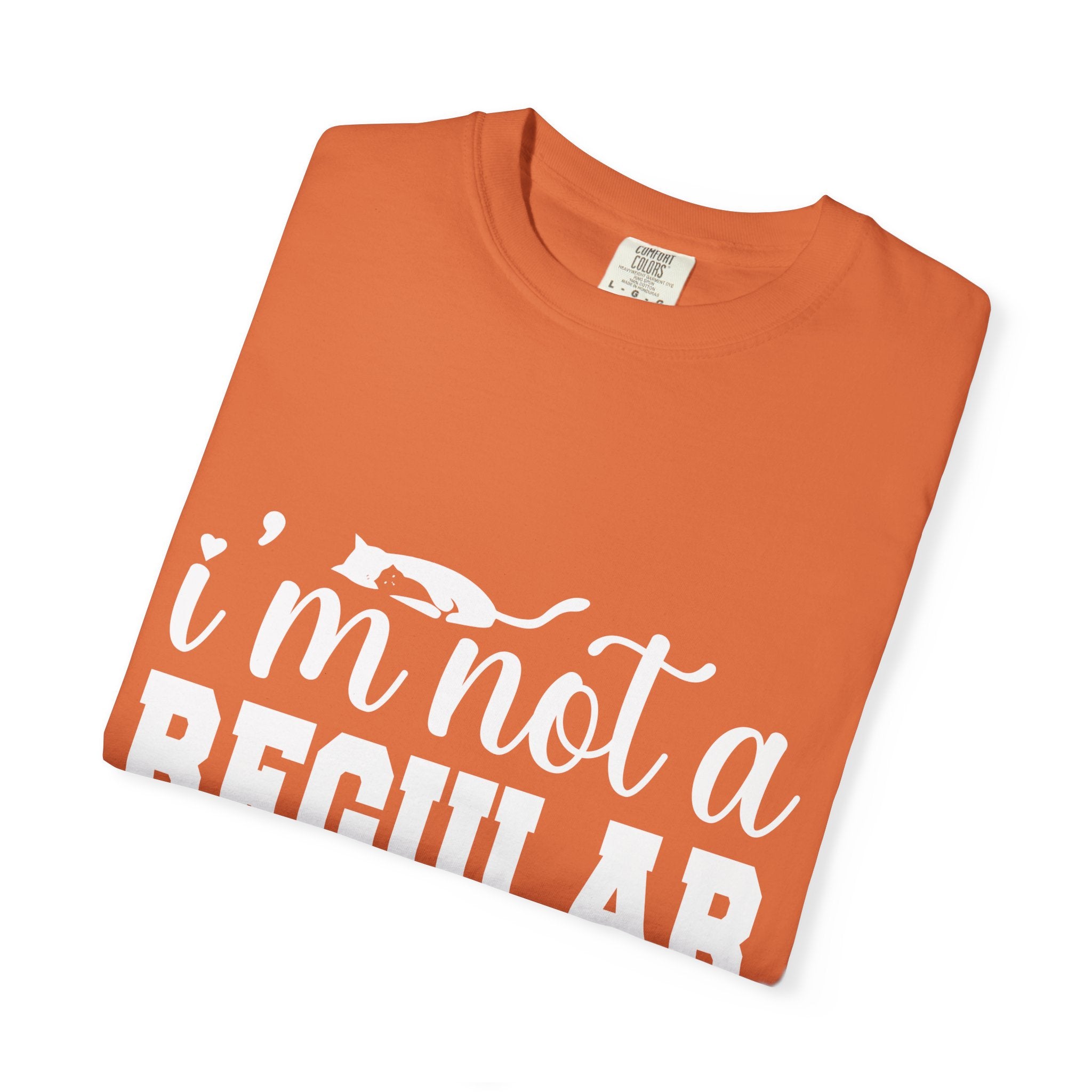 i'm not a regular cat mom T-shirt